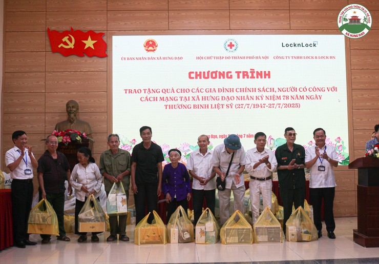 Xã Hưng Đạo Trao quà nhân đạo – tri ân người có công với cách mạng- Ảnh 9.