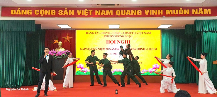 PHƯỜNG ĐÔNG NGẠC TỔ CHỨC GẶP MẶT TẶNG QUÀ, THƯƠNG BỆNH BINH, GIA ĐÌNH LIỆT SĨ, NGƯỜI CÓ CÔNG VỚI CÁCH MẠNG NHÂN DỊP KỶ NIỆM 78 NĂM NGÀY THƯƠNG BINH LIỆT SĨ (27/7/1947 – 27/7/2025)- Ảnh 1.