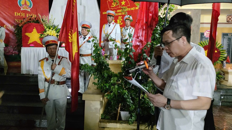 Hòa Xá tổ chức Lễ “Thắp nến tri ân các anh hùng liệt sĩ” – Sáng mãi lòng biết ơn vô hạn- Ảnh 9.