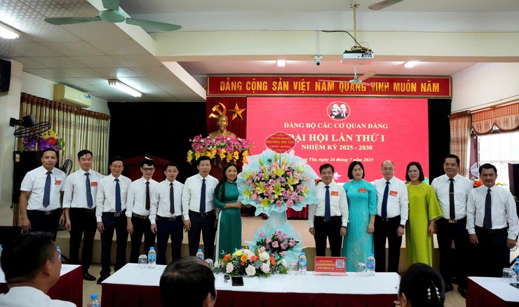 Đại hội Đảng bộ các cơ quan Đảng phường Sơn Tây đại hội lần thứ I, nhiệm kỳ 2025-2030.- Ảnh 1.