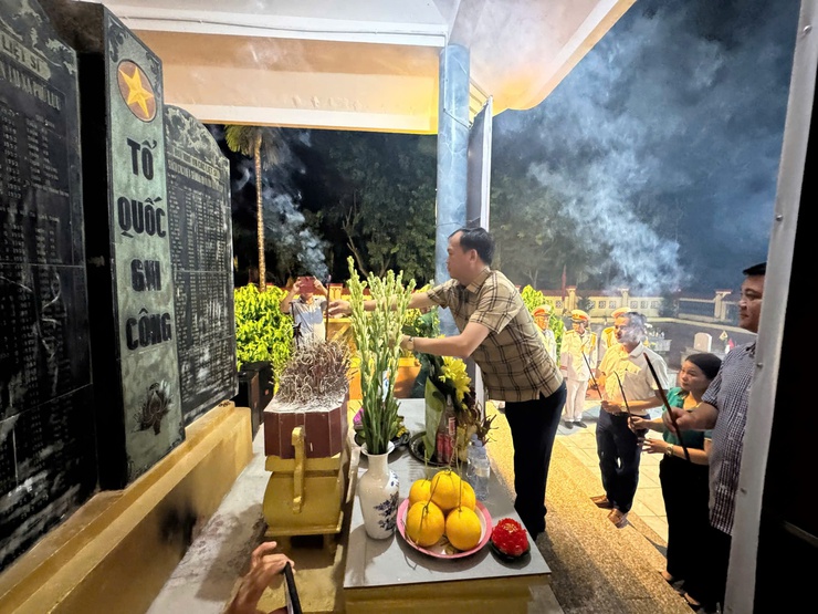 Hòa Xá tổ chức Lễ “Thắp nến tri ân các anh hùng liệt sĩ” – Sáng mãi lòng biết ơn vô hạn- Ảnh 6.