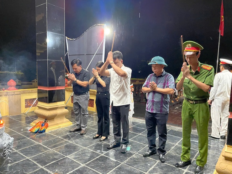Hòa Xá tổ chức Lễ “Thắp nến tri ân các anh hùng liệt sĩ” – Sáng mãi lòng biết ơn vô hạn- Ảnh 15.