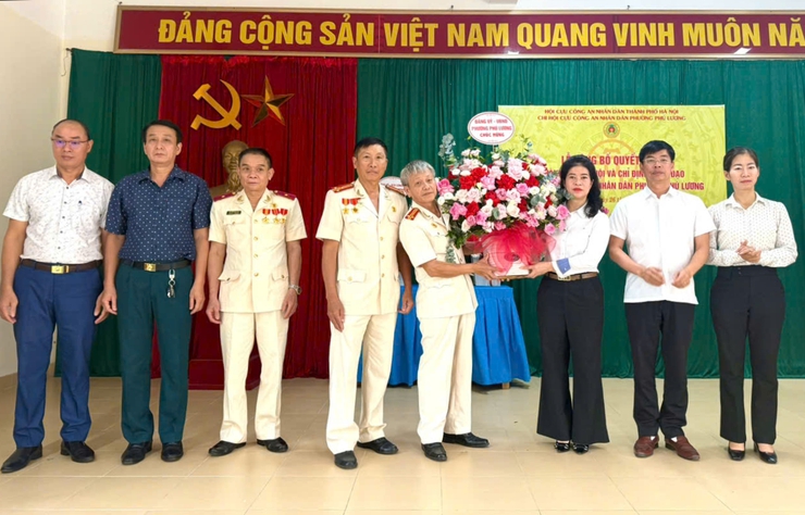 Công bố Quyết định thành lập Chi hội Cựu Công an nhân dân phường Phú Lương- Ảnh 1.