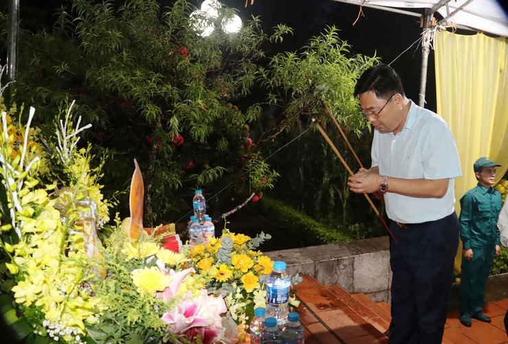 Thắp sáng ngọn lửa tri ân!- Ảnh 4.