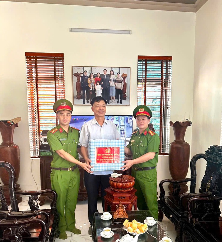 Công an xã Phúc Lộc nhiều hoạt động tri ân nhân kỷ niệm Ngày Thương binh – Liệt sỹ 27/7- Ảnh 5.