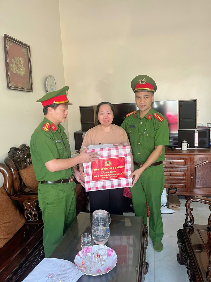 Công an xã Phúc Lộc nhiều hoạt động tri ân nhân kỷ niệm Ngày Thương binh – Liệt sỹ 27/7- Ảnh 1.