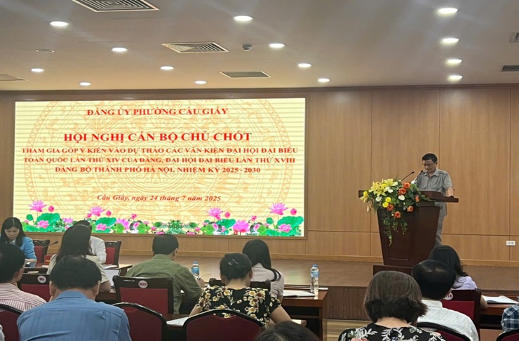 Hội nghị cán bộ chủ chốt phường Cầu Giấy về công tác nhân sự và thảo luận góp ý văn kiện trình đại hội các cấp- Ảnh 4.