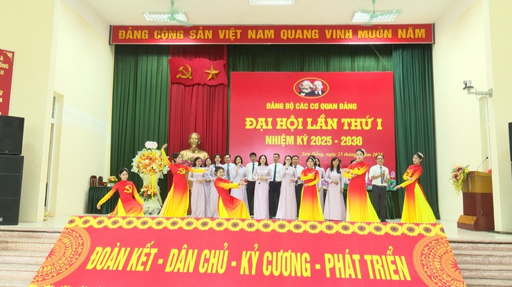 Đảng bộ các cơ quan Đảng xã Sơn Đồng tổ chức Đại hội Lần thứ I, Nhiệm kỳ 2025 - 2030- Ảnh 5.