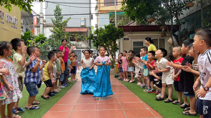 HOẠT ĐỘNG GIAO LƯU TRẢI NGHIỆM “TRẠI HÈ VUI VẺ” CỦA CÁC BÉ TRƯỜNG MẦM NON THỊNH LIỆT- Ảnh 1.
