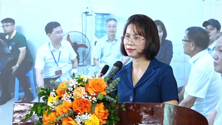 Phường Bồ Đề tổ chức gặp mặt, tặng quà người có công và gia đình chính sách nhân kỷ niệm 78 năm Ngày Thương binh - Liệt sĩ- Ảnh 2.