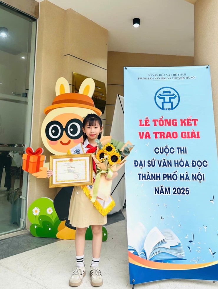 HỌC SINH XÃ NỘI BÀI ĐẠT GIẢI NHÌ TRONG CUỘC THI ĐẠI SỨ VĂN HÓA ĐỌC CỦA THÀNH PHỐ HÀ NỘI NĂM 2025- Ảnh 2.