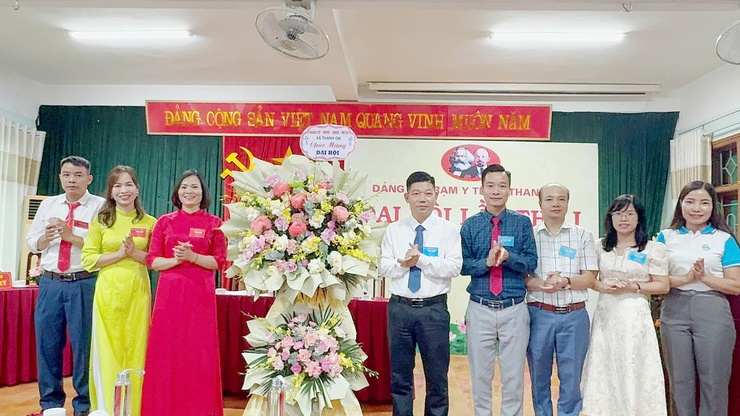 Đại hội Đảng bộ Trạm y tế xã Thanh Oai lần thứ nhất, nhiệm kỳ 2025 - 2030- Ảnh 1.