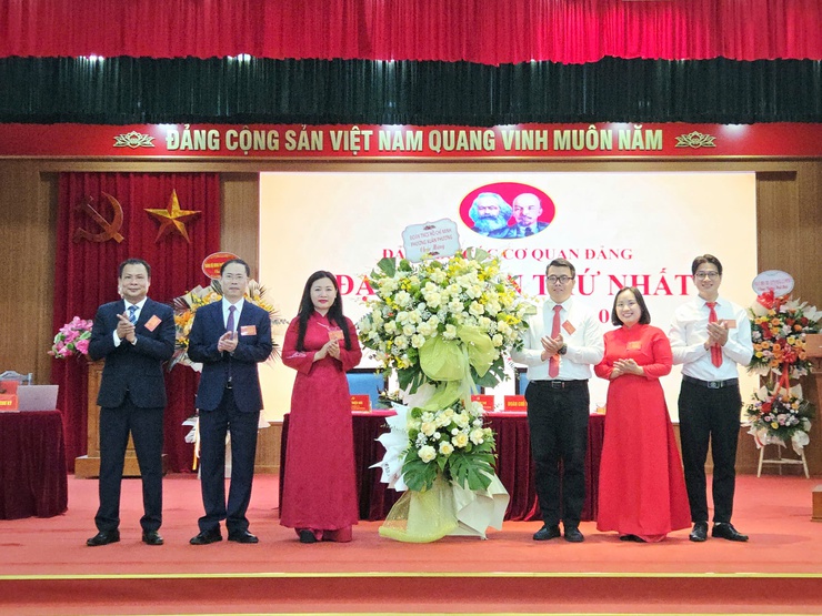 Đảng bộ các cơ quan Đảng phường Xuân Phương đổi mới công tác tham mưu- Ảnh 10.
