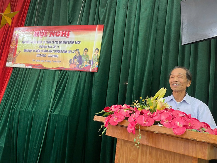 Tổ dân phố 11Y phường Yên Nghĩa tổ chức Hội nghị gặp mặt, tri ân người có công và các gia đình chính sách nhân kỷ niệm 78 năm Ngày Thương binh - Liệt sĩ- Ảnh 3.