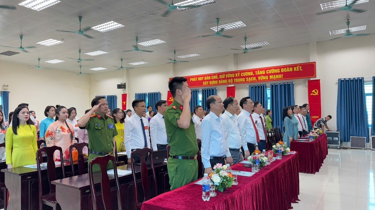 Đại hội Đảng bộ UBND xã Tam Hưng lần thứ I, nhiệm kỳ 2025–2030: Đoàn kết – Kỷ cương – Đổi mới – Phát triển vì chính quyền hiện đại, gần dân, sát dân- Ảnh 1.