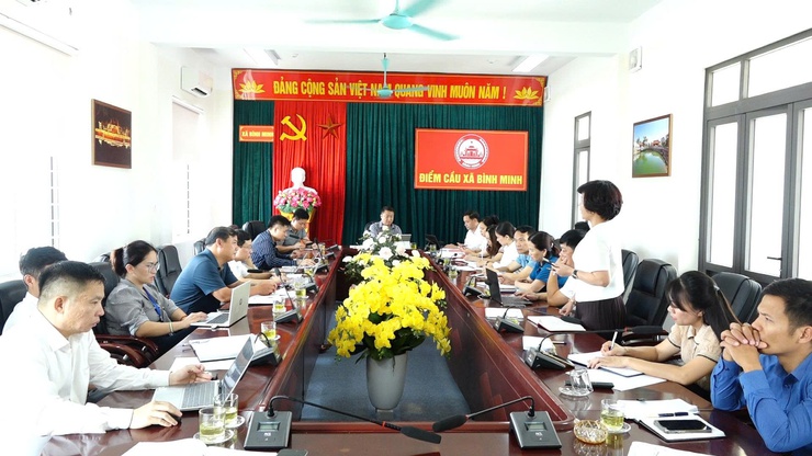 THƯỜNG TRỰC ĐẢNG ỦY XÃ BÌNH MINH LÀM VIỆC VỚI CÁC TIỂU BAN PHỤC VỤ ĐẠI HỘI ĐẢNG BỘ LẦN THỨ I, NHIỆM KỲ 2025–2030- Ảnh 2.