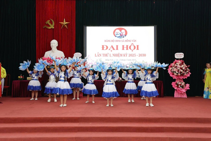 Đại hội Đảng bộ cơ quan UBND xã Hồng Vân lần thứ I, nhiệm kỳ 2025 – 2030 thành công tốt đẹp- Ảnh 1.