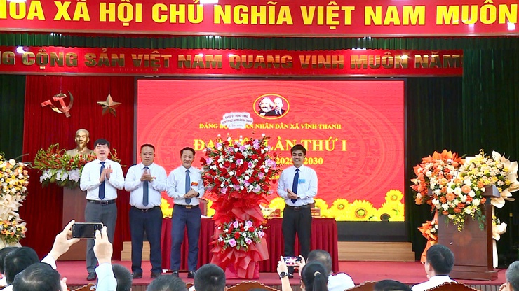 Đảng bộ UBND xã Vĩnh Thanh trang trọng tổ chức Đại hội lần thứ nhất, nhiệm kỳ 2025-2030- Ảnh 3.