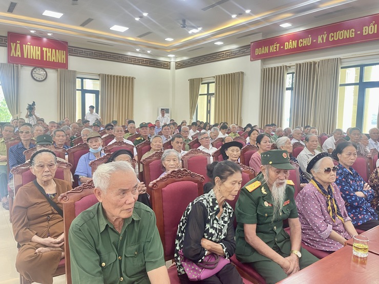 ĐẢNG ỦY – HĐND – UBND – UBMTTQ XÃ VĨNH THANH TRANG TRỌNG TỔ CHỨC LỄ KỶ NIỆM 78 NĂM NGÀY THƯƠNG BINH – LIỆT SĨ (27/7/1947 – 27/7/2025)- Ảnh 4.