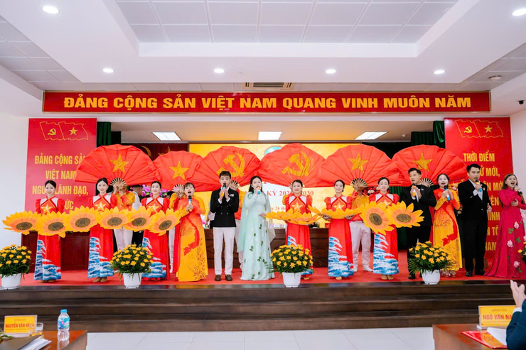 ĐẠI HỘI ĐẢNG BỘ UBND PHƯỜNG ĐÔNG NGẠC LẦN THỨ NHẤT NHIỆM KỲ 2025 – 2030 ĐÃ THÀNH CÔNG TỐT ĐẸP!- Ảnh 1.