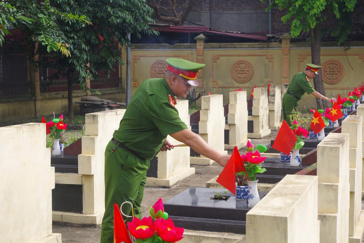XÃ YÊN LÃNG TỔ CHỨC NHIỀU HOẠT ĐỘNG TRI ÂN NHÂN DỊP KỶ NIỆM 78 NĂM NGÀY THƯƠNG BINH – LIỆT SĨ- Ảnh 13.
