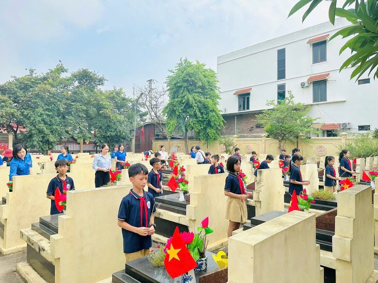 XÃ YÊN LÃNG TỔ CHỨC NHIỀU HOẠT ĐỘNG TRI ÂN NHÂN DỊP KỶ NIỆM 78 NĂM NGÀY THƯƠNG BINH – LIỆT SĨ- Ảnh 17.