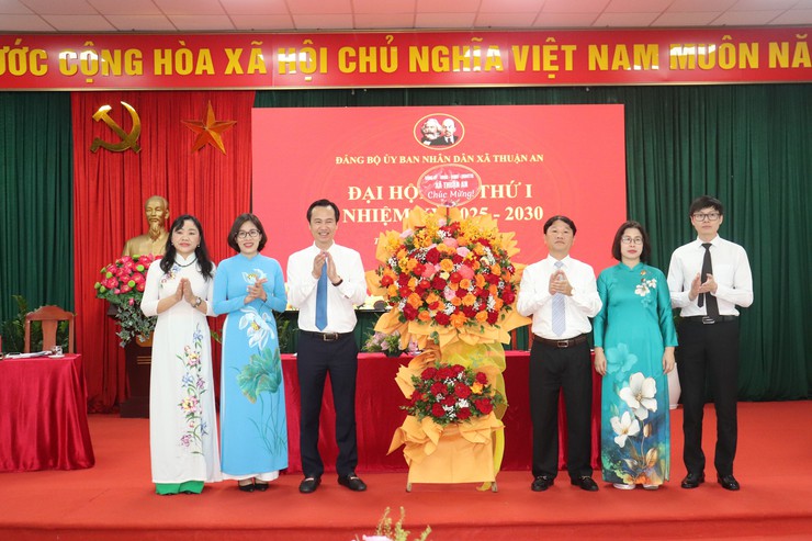 Đại hội Đảng bộ UBND xã Thuận An lần thứ I, nhiệm kỳ 2025 - 2030 thành công tốt đẹp- Ảnh 3.