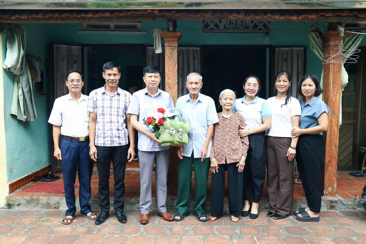 Chương Dương: Những hoạt động tri ân đầy ý nghĩa nhân kỷ niệm 78 năm Ngày Thương binh - Liệt sĩ- Ảnh 6.