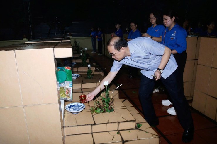 Thắp nến tri ân của Tuổi trẻ phường Vĩnh Hưng, Thành phố Hà Nội- Ảnh 6.