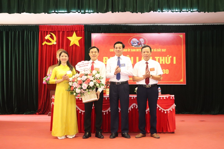 Đại hội Chi bộ Cơ quan Ủy Ban MTTQ Việt Nam xã Bất Bạt lần thứ I, nhiệm kỳ 2025 – 2030.- Ảnh 5.