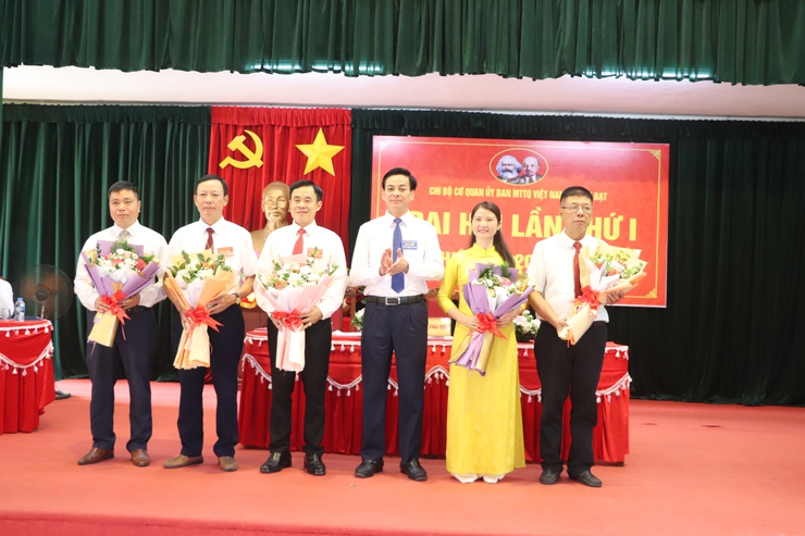 Đại hội Chi bộ Cơ quan Ủy Ban MTTQ Việt Nam xã Bất Bạt lần thứ I, nhiệm kỳ 2025 – 2030.- Ảnh 4.