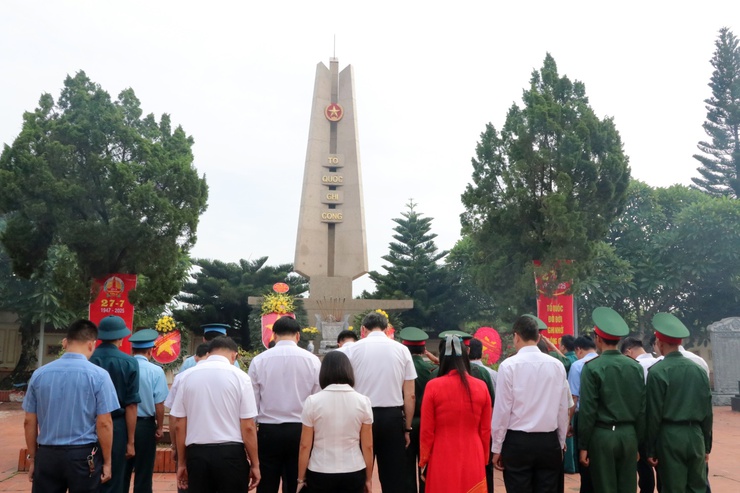Trần Phú: Phát huy truyền thống cách mạng - Đền ơn đáp nghĩa những người có công với Tổ quốc- Ảnh 1.