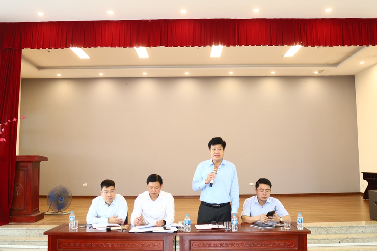 Thực hiện phương châm “gần dân”, “sát dân”, lãnh đạo phường Tây Hồ làm việc với các đồng chí Bí thư Chi bộ Tổ dân phố để nắm bắt tình hình cơ sở- Ảnh 6.