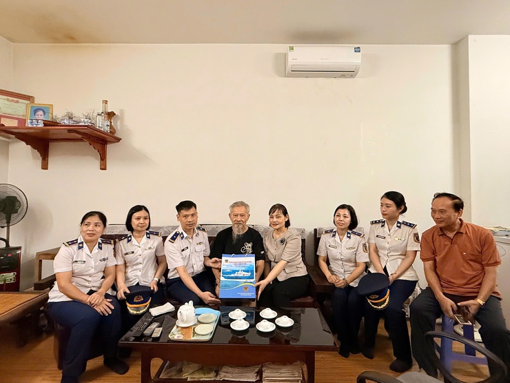 ỦY BAN MTTQ VIỆT NAM PHƯỜNG XUÂN PHƯƠNG TRI ÂN CÁC GIA ĐÌNH CHÍNH SÁCH NHÂN KỶ NIỆM 78 NĂM NGÀY THƯƠNG BINH - LIỆT SĨ (27/7/1947 – 27/7/2025)- Ảnh 7.