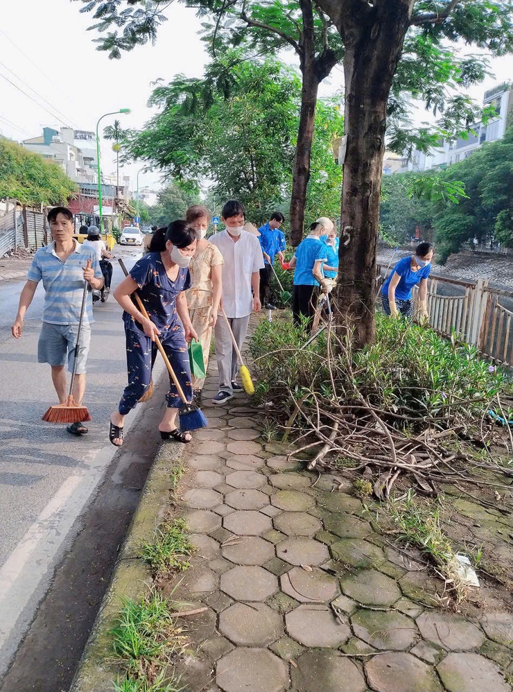 Phường Tương Mai tổ chức ra quân tổng vệ sinh môi trường trên toàn địa bàn Phường - Ảnh 11.