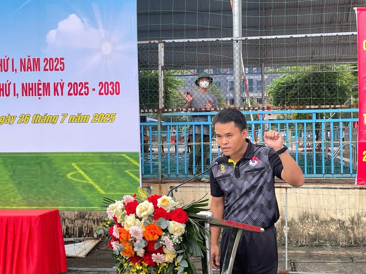Tưng bừng khai mạc giải bóng đá thanh niên chào mừng Đại hội Đảng bộ xã Tiến Thắng lần thứ I- Ảnh 7.