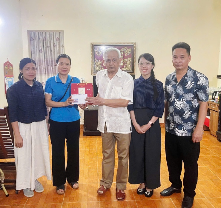 Bát Tràng tổ chức nhiều hoạt động tri ân ngày Thương binh - liệt sĩ (27/7) trên địa bàn xã- Ảnh 3.