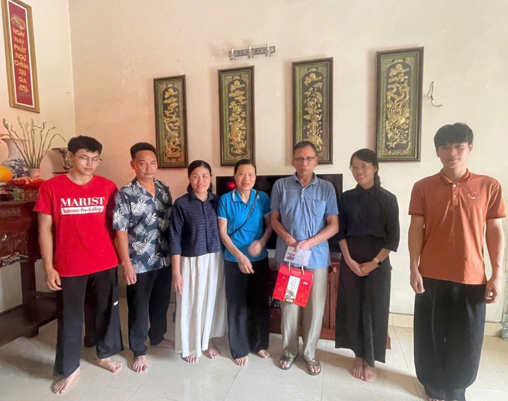 Bát Tràng tổ chức nhiều hoạt động tri ân ngày Thương binh - liệt sĩ (27/7) trên địa bàn xã- Ảnh 5.