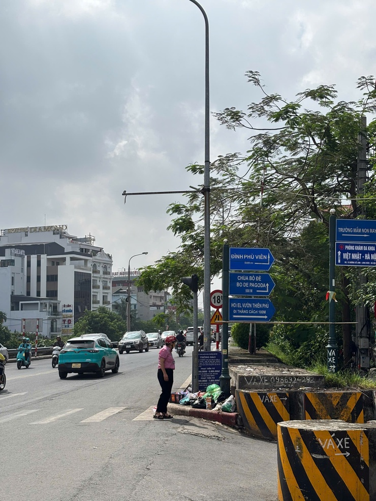 Hội LHPN Phường Bồ Đề duy trì giám sát vệ sinh môi trường trên địa bàn cụm Gia Thuỵ, Bồ Đề- Ảnh 3.