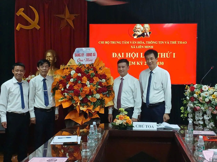 Đại hội Chi bộ Trung tâm Văn hóa - Thông tin và Thể thao xã Liên Minh lần thứ I, nhiệm kỳ 2025-2030- Ảnh 1.