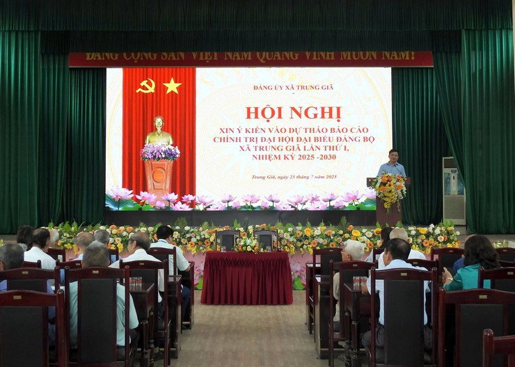 XÃ TRUNG GIÃ: GẶP MẶT NGUYÊN LÃNH ĐẠO 4 XÃ CŨ ĐÓNG GÓP VÀO DỰ THẢO BÁO CÁO CHÍNH TRỊ ĐẠI HỘI ĐẢNG BỘ XÃ LẦN THỨ I, NHIỆM KỲ 2025 - 2030- Ảnh 1.