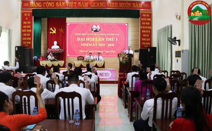 Đại hội Đảng bộ các cơ quan Đảng xã Phú Cát lần thứ I, nhiệm kỳ 2025 – 2030- Ảnh 15.