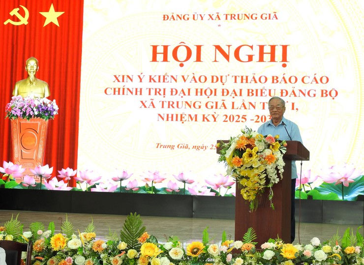 XÃ TRUNG GIÃ: GẶP MẶT NGUYÊN LÃNH ĐẠO 4 XÃ CŨ ĐÓNG GÓP VÀO DỰ THẢO BÁO CÁO CHÍNH TRỊ ĐẠI HỘI ĐẢNG BỘ XÃ LẦN THỨ I, NHIỆM KỲ 2025 - 2030- Ảnh 2.
