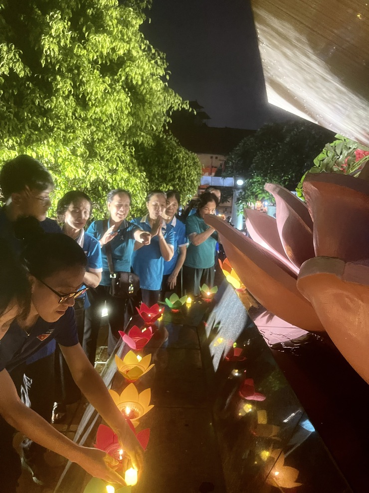 Hội phụ nữ phường Bồ Đề với truyền thống "Uống nước nhớ nguồn- Ảnh 12.