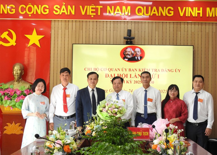 CÁC CHI BỘ TRỰC THUỘC ĐẢNG BỘ CÁC CƠ QUAN ĐẢNG XÃ TRUNG GIÃ: TỔ CHỨC ĐẠI HỘI VỚI 2 NỘI DUNG TRỌNG TÂM- Ảnh 5.