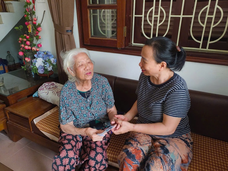 Hội phụ nữ phường Bồ Đề với truyền thống "Uống nước nhớ nguồn- Ảnh 8.