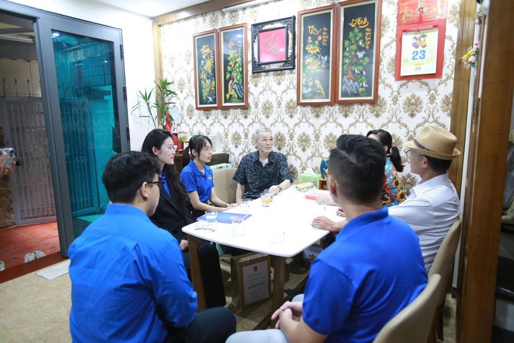 Nhiều phần quà tri ân của tuổi trẻ phường Đống Đa dành tặng các thương bệnh binh, Cựu TNXP có hoàn cảnh khó khăn trên địa bàn- Ảnh 2.
