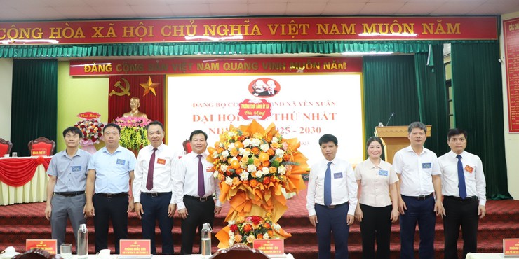 ĐẠI HỘI ĐẢNG BỘ CÁC CƠ QUAN UBND XÃ YÊN XUÂN, NHIỆM KỲ 2025–2030- Ảnh 1.