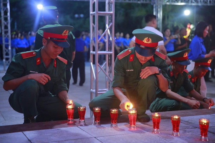 LỄ DÂNG HƯƠNG VÀ THẮP NẾN TRI ÂN – HƯỚNG VỀ NGÀY 27/7 LINH THIÊNG- Ảnh 7.
