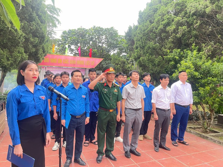  THẮP NẾN TRI ÂN – KHẮC GHI CÔNG ƠN NGƯỜI NGÃ XUỐNG- Ảnh 5.
